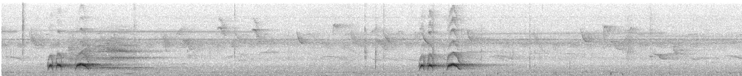 Ekru Göğüslü Pitta - ML199794061