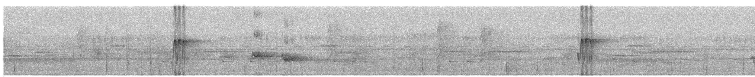 Ochre-breasted Foliage-gleaner - ML203986291