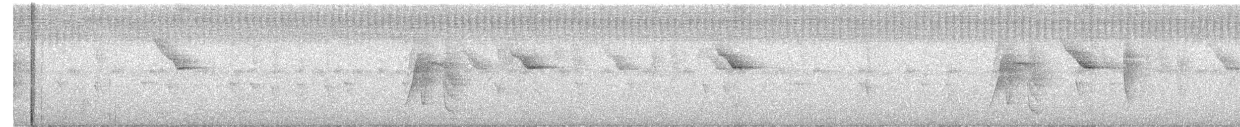 Fan-tailed Warbler - ML252047741