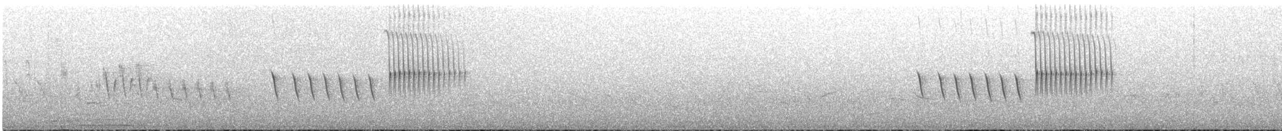 Spotted x Eastern Towhee (hybrid) - ML329951