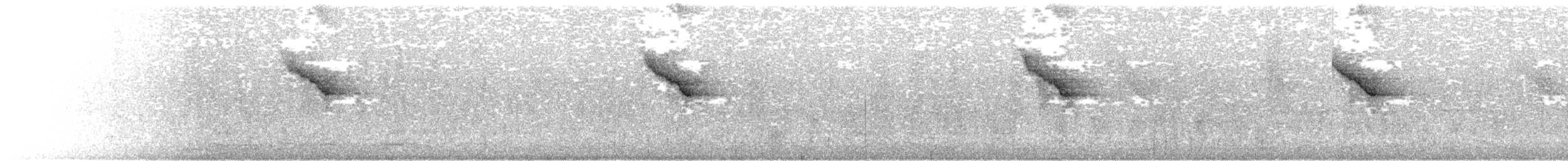 Fan-tailed Warbler - ML474992861