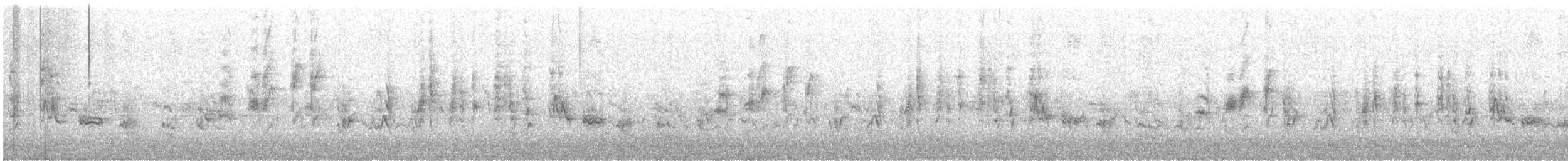 Eastern Olivaceous Warbler - ML560661491