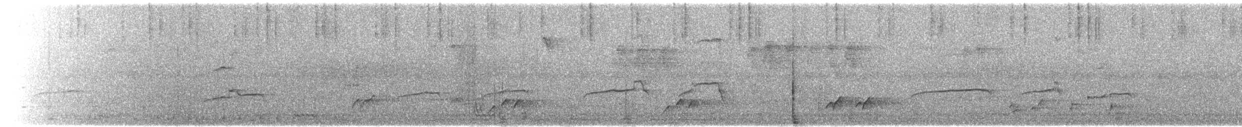 Орел-чубань ширококрилий - ML581479801