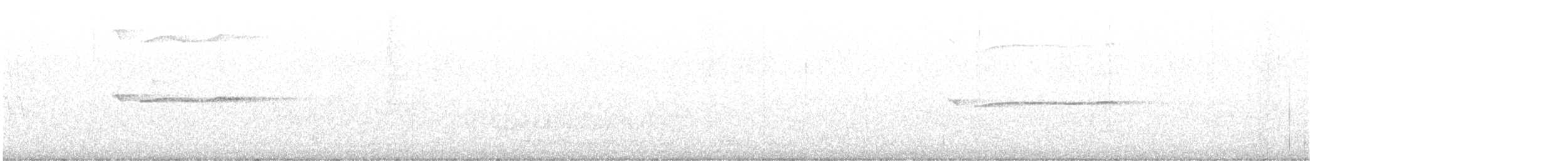 Broad-winged Hawk - ML585284511