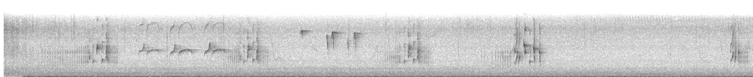 Серогрудый трескунчик - ML608578366