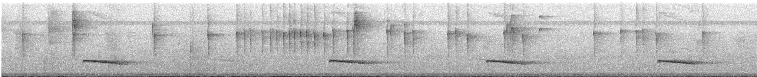 Серошапочный сорокопутовый виреон - ML612158413