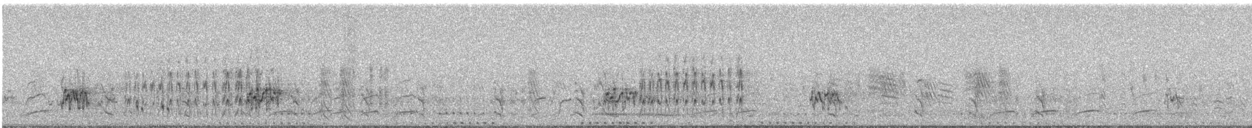 カオグロモリツバメ - ML612215275
