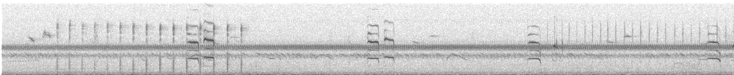 Wing-snapping Cisticola - ML613256655