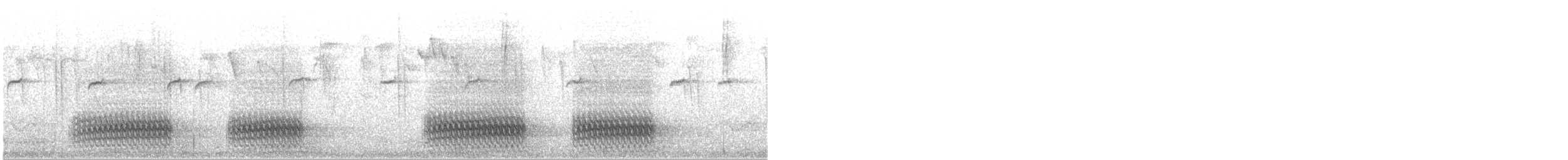 ořešník kropenatý [skupina hemispila] - ML614747098