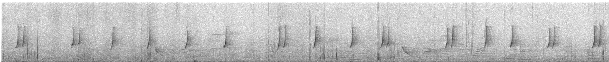 Green-crowned Warbler - ML615166022