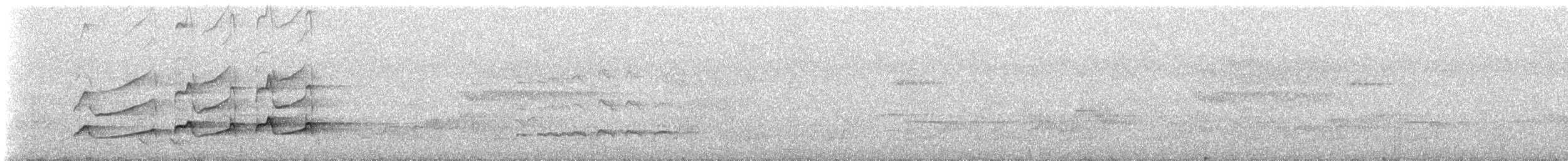 Рогодзьоб бурий - ML616520545