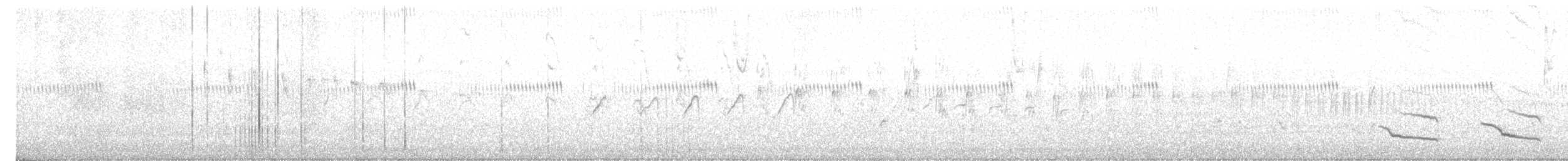 Stripe-crowned Spinetail - ML618321778