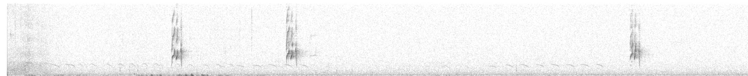 Серогрудый трескунчик - ML618394911