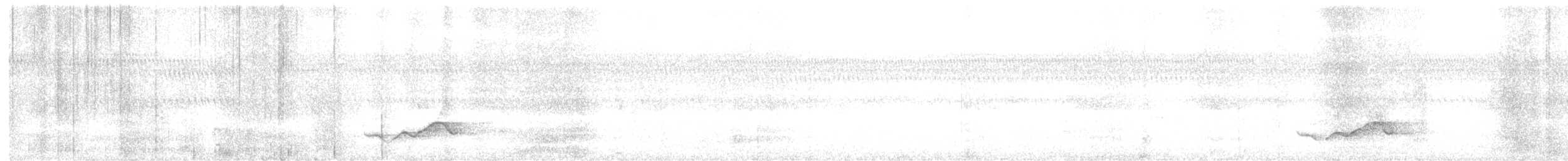 Чагарниця плямистоплеча - ML619616227