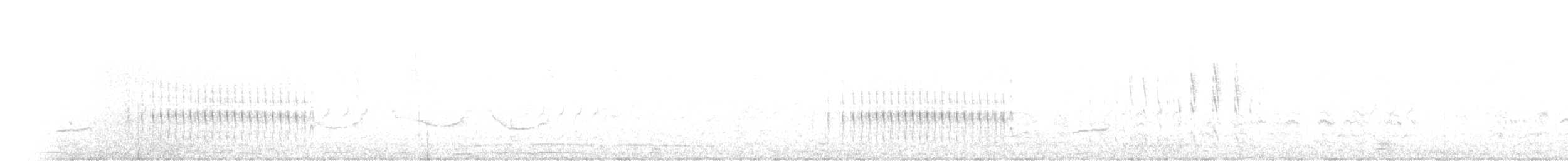 Желтогорлая пищуховая иглохвостка - ML619864565