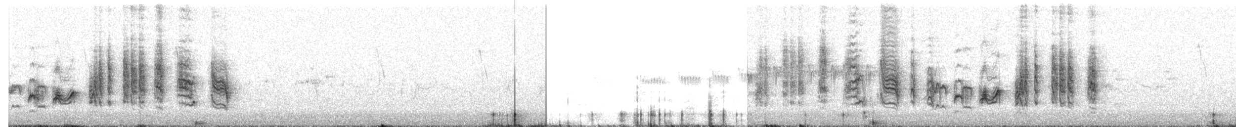 Eastern Olivaceous Warbler - ML620310625