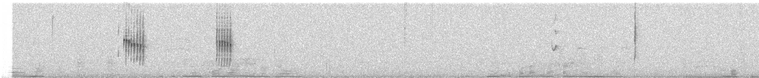 Stripe-crowned Spinetail - ML621635193