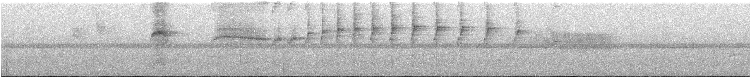 クロスジオオガシラ - ML625870242
