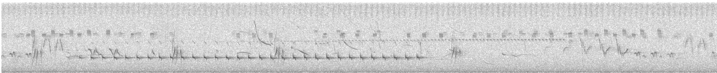 Olive-crowned Crescentchest - ML626648091