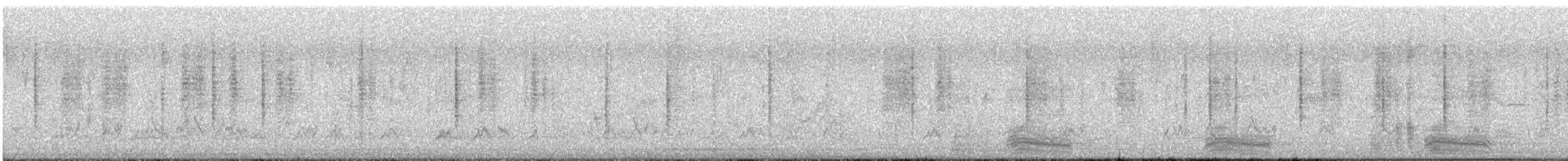 Eastern Olivaceous Warbler - ML628471007