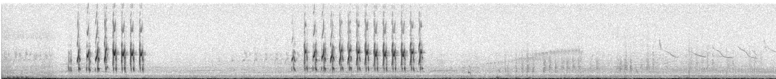 Scale-throated Earthcreeper - ML628481473