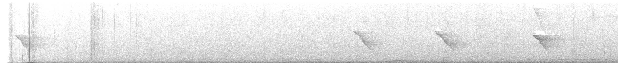 フィリピンオオサンショウクイ - ML630481279