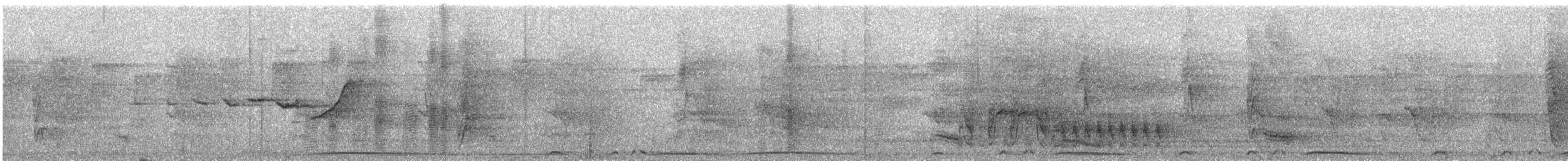 Fan-tailed Warbler - ML631661491