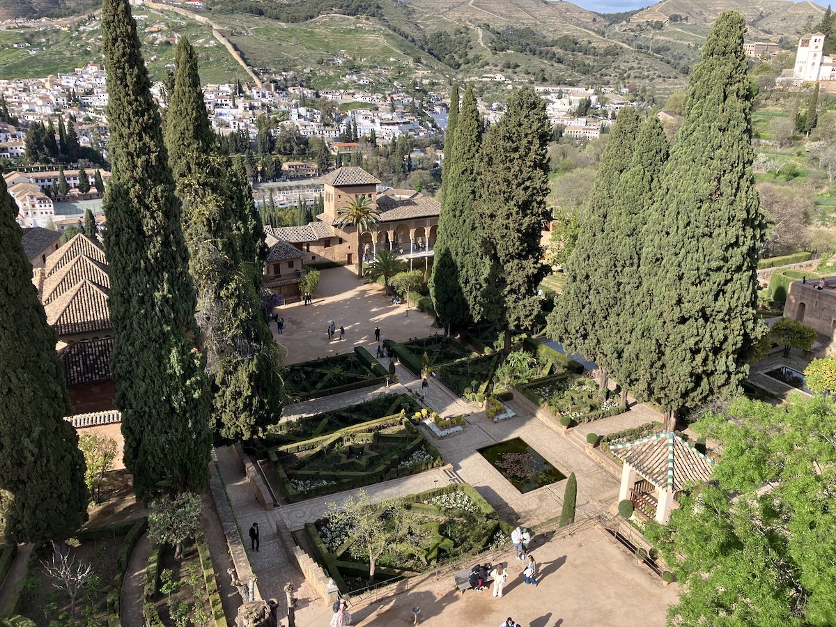 Not specified - Juan Pérez