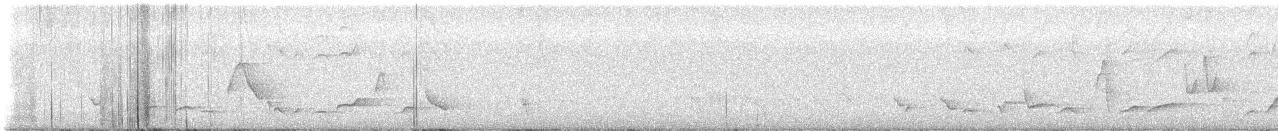 Желтогрудый толстонос - ML634886310