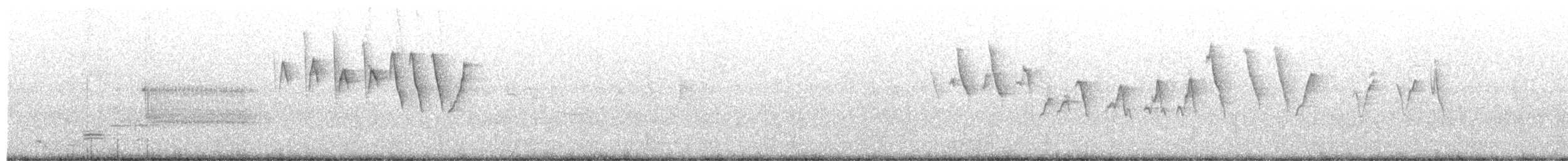 lesňáček zlatotemenný - ML635022493