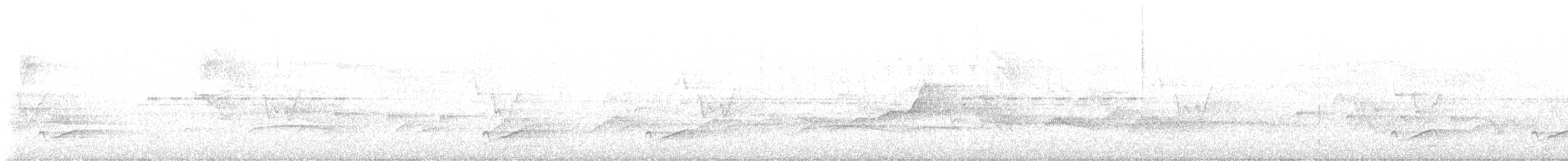 Zimtkehl-Baumspäher - ML635053809