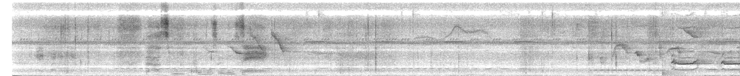 Zimtkehl-Baumspäher - ML635735008