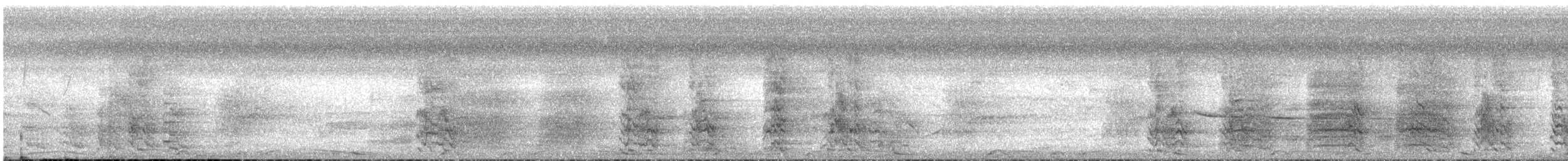 Chestnut-fronted Macaw - ML635909508