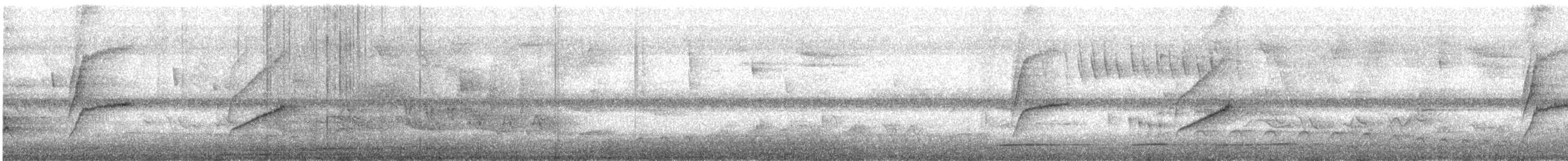 Ochre-cheeked Spinetail - ML637832727