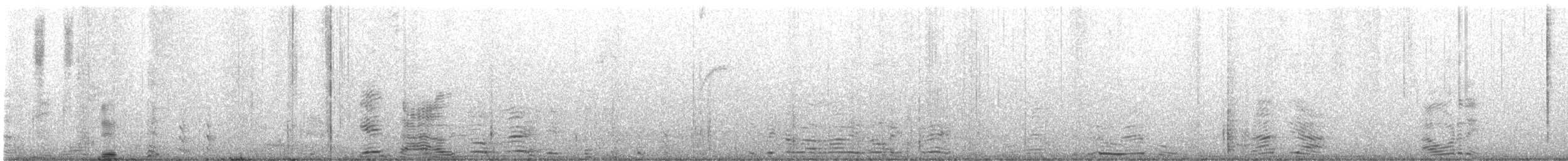 Narrow-tailed Emerald - ML639131573