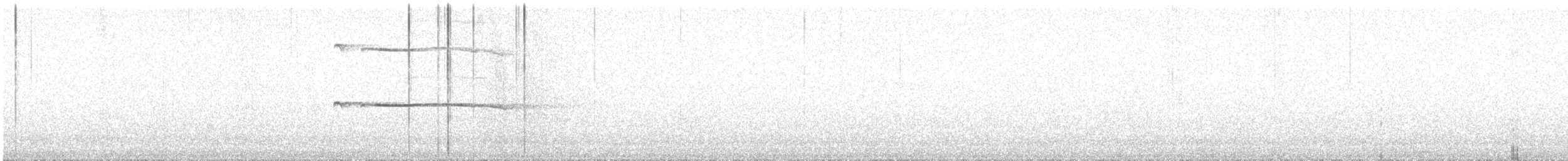 Broad-winged Hawk - ML639429495