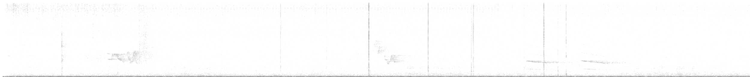 カタアカノスリ - ML639459434