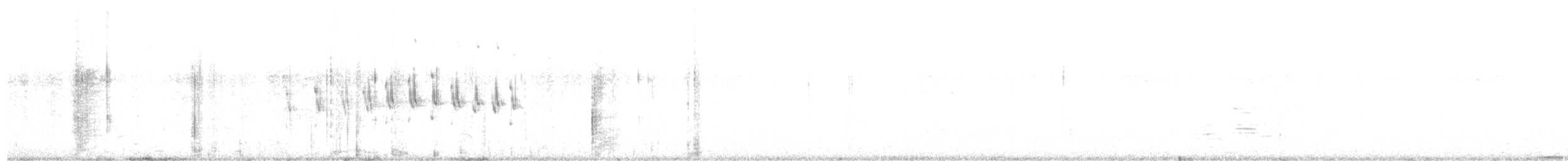 Scale-throated Earthcreeper - ML639565453