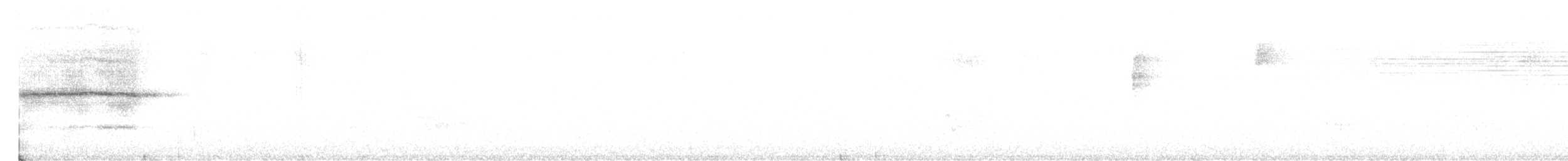 Broad-winged Hawk - ML639818048