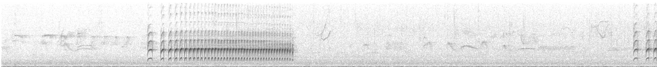 Cinereous-breasted Spinetail - ML639824092