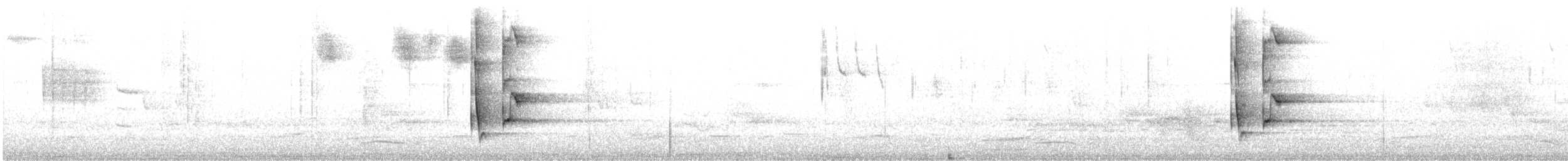 Crescent Honeyeater - ML640221031