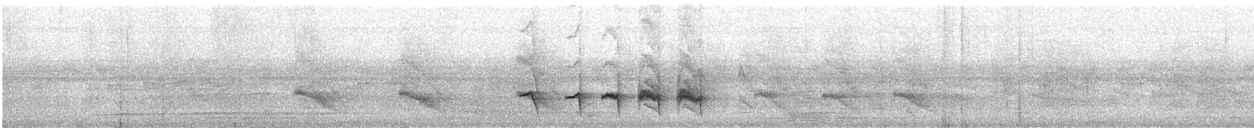 Yellow-breasted Warbling-Antbird - ML641367997