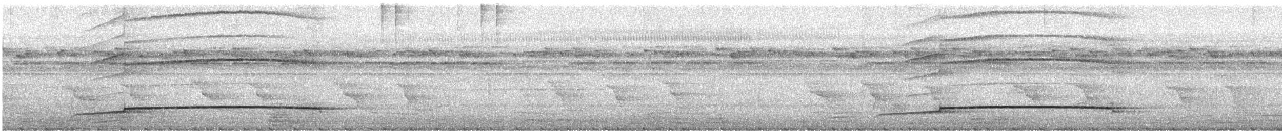 Yeşil Sırtlı Yalıçapkını - ML643078988