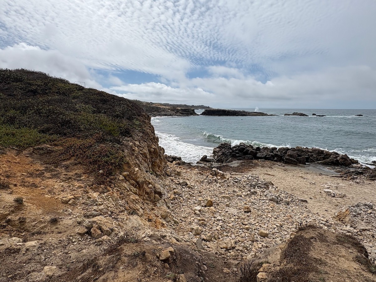 null - ML643145834
