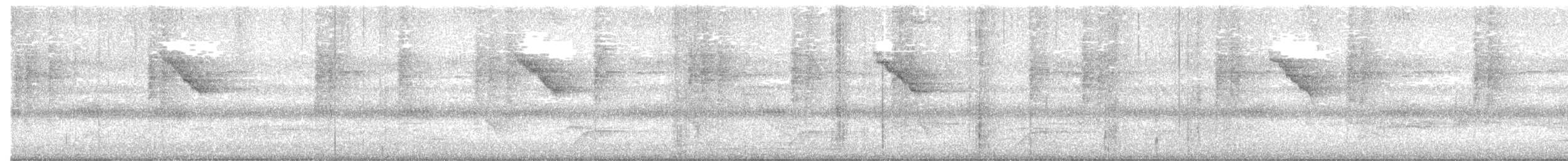 Fan-tailed Warbler - ML643385393
