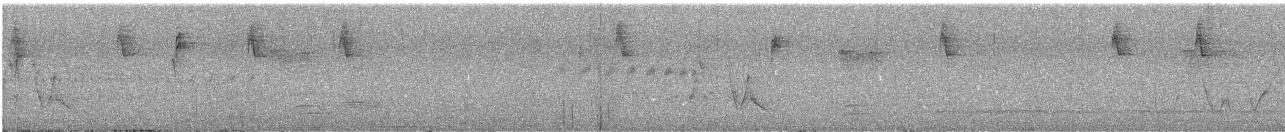 Stripe-crowned Spinetail - ML644299148