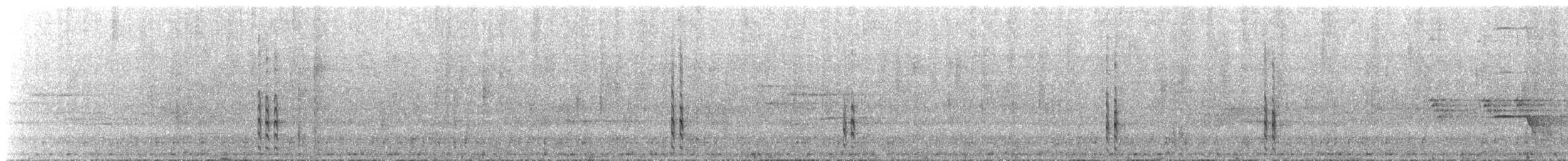 Zimtkehl-Baumspäher - ML644333739