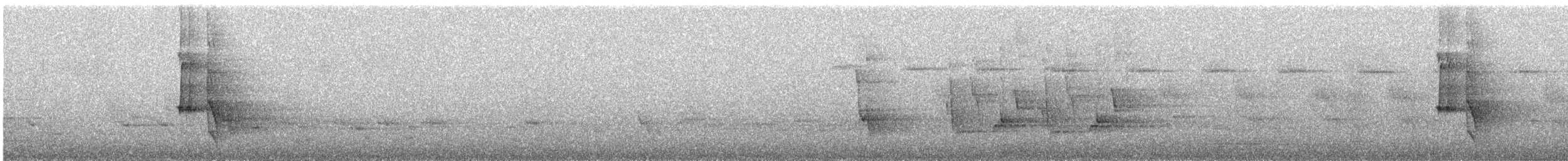 Crescent Honeyeater - ML644404915