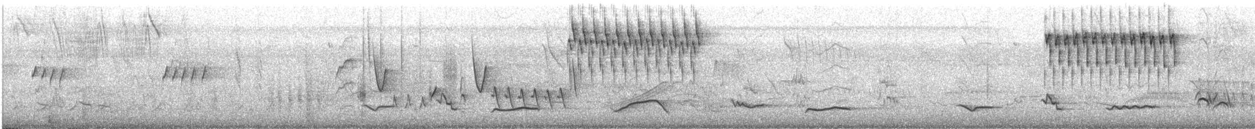 Goldbrauen-Gimpeltangare - ML644525220