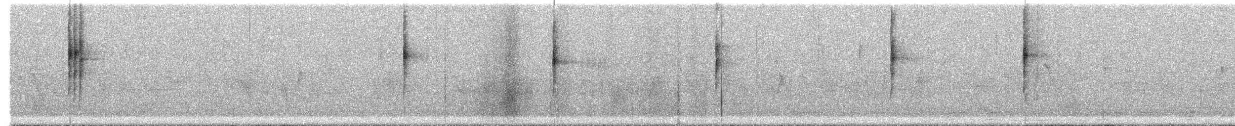 Stripe-crowned Spinetail - ML644548164